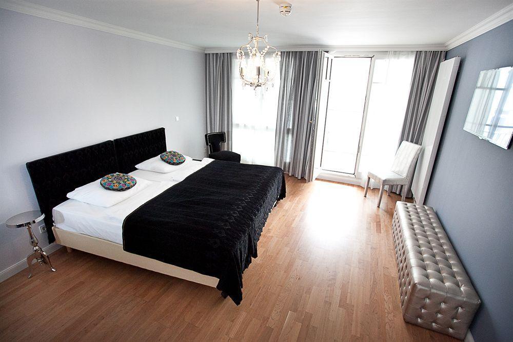Hotel In